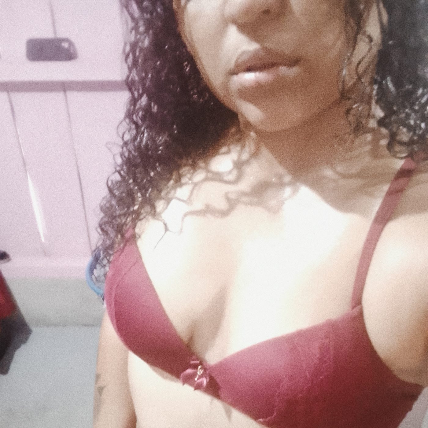 Alice, acompanhante em Ariquemes